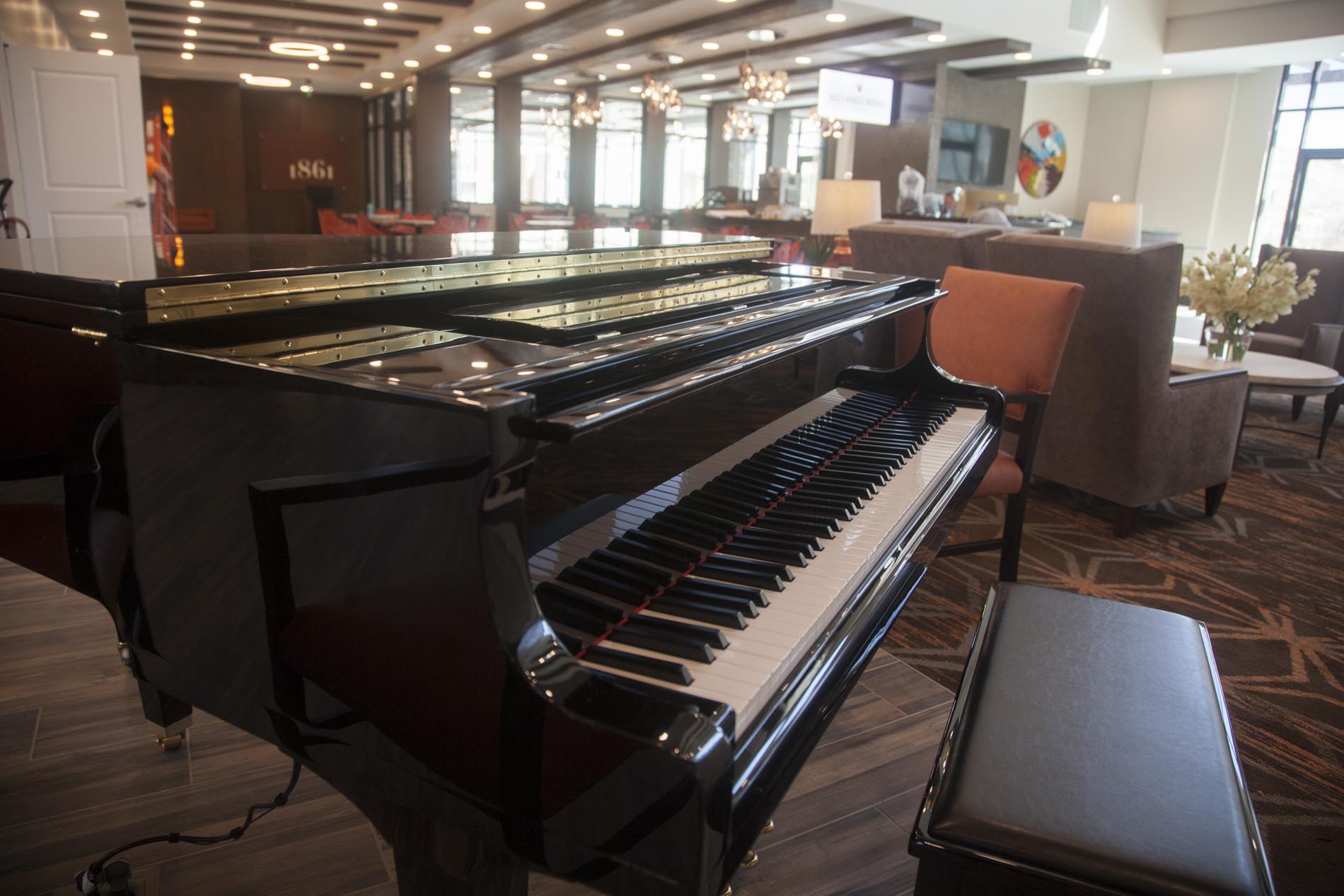 Ovation Sienna Hills Grand Piano