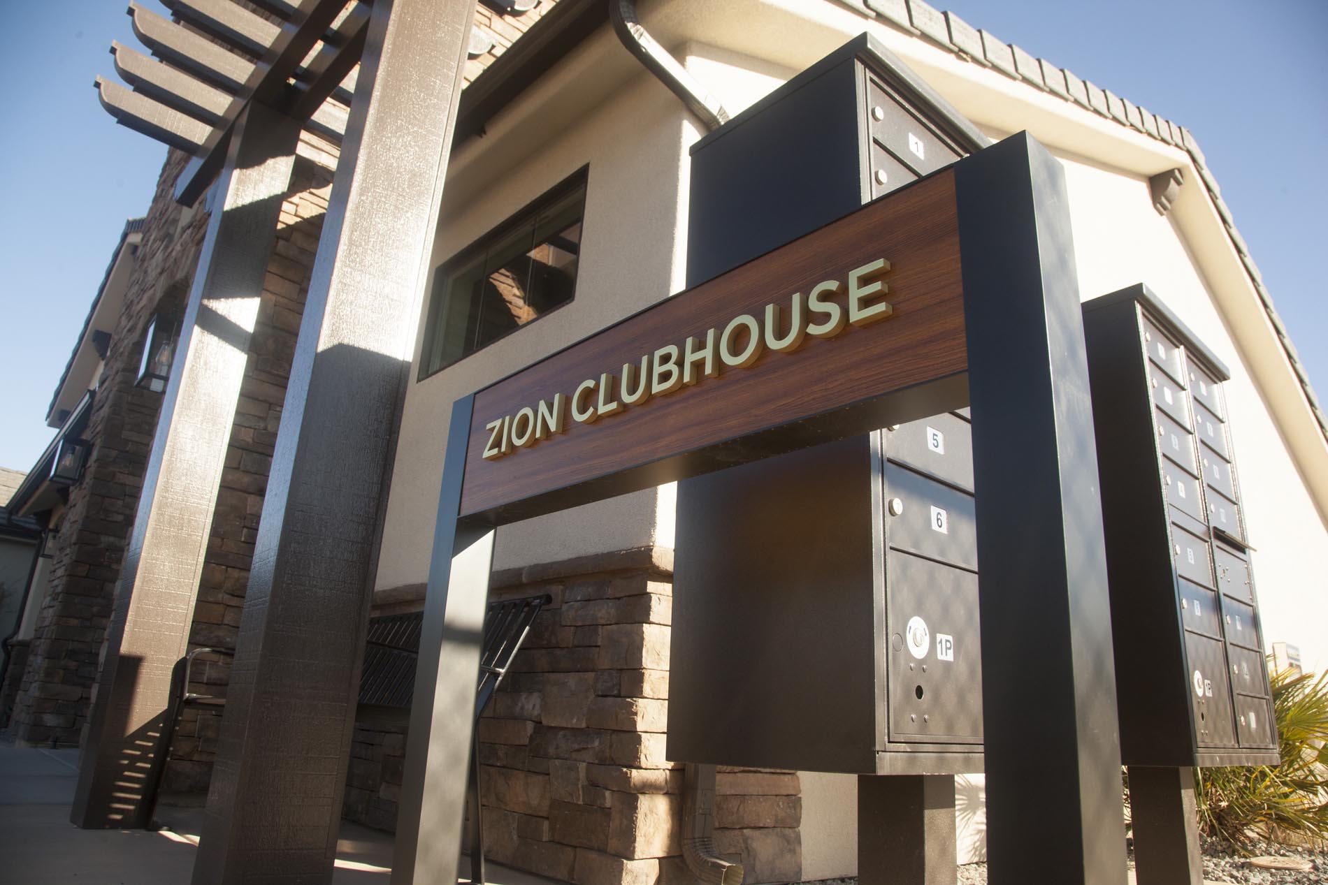 Ovation Sienna Hills Zion Club House Sign